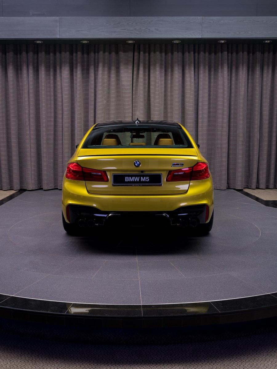  BMW M5 Competition (F90) 2020 года  (UAE) (фото 29 из 36)